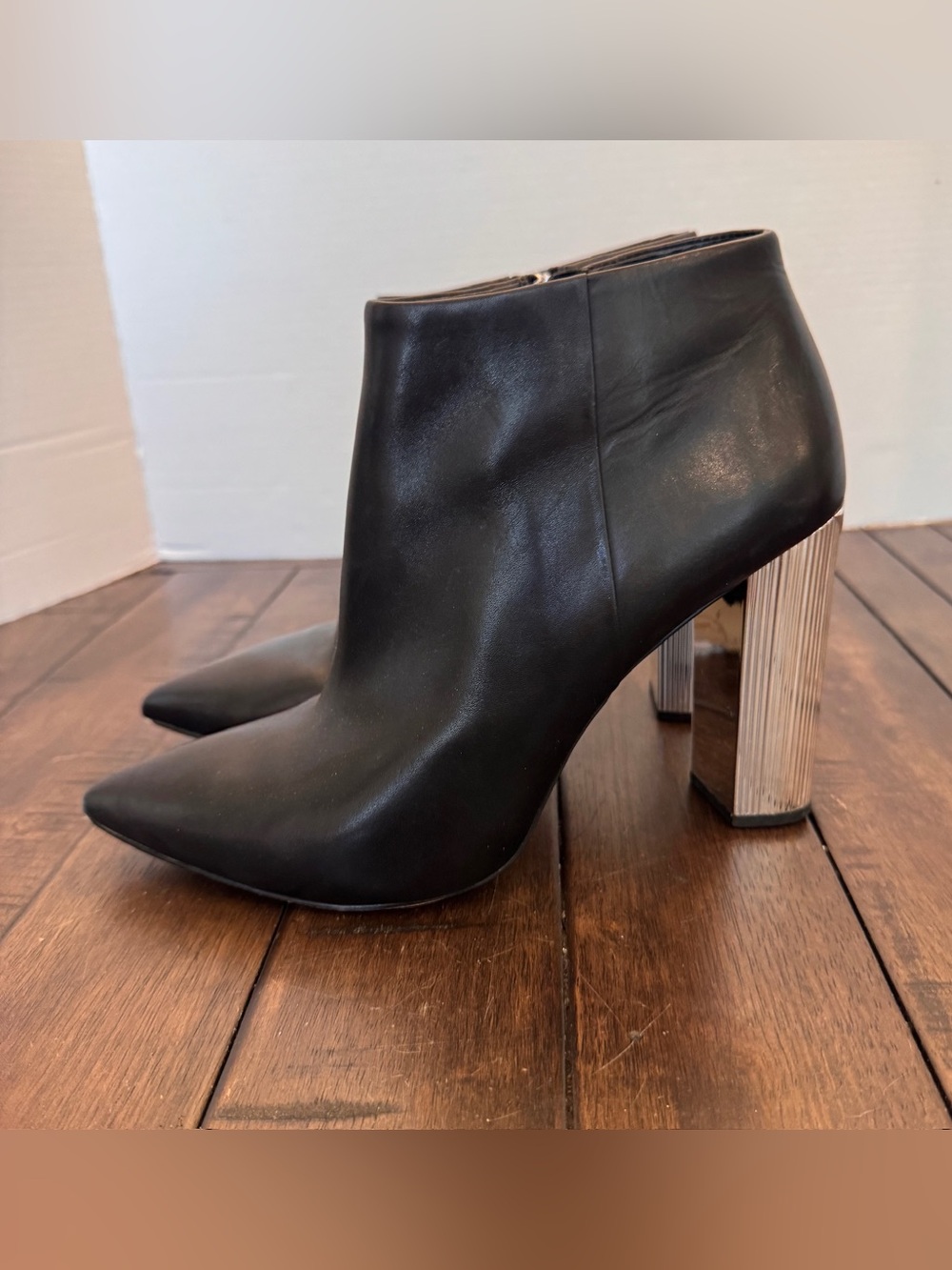 Michael Michael Kors Paloma Black Bootie Boots 10 M Leather Block Heels Pointed